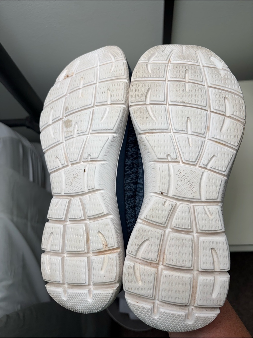 Skechers Slip-in Summits Dazzling Haze Sneaker. Size 7.5. - Picture 9 of 15